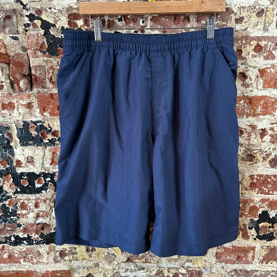 North Face Mens Medium Shorts