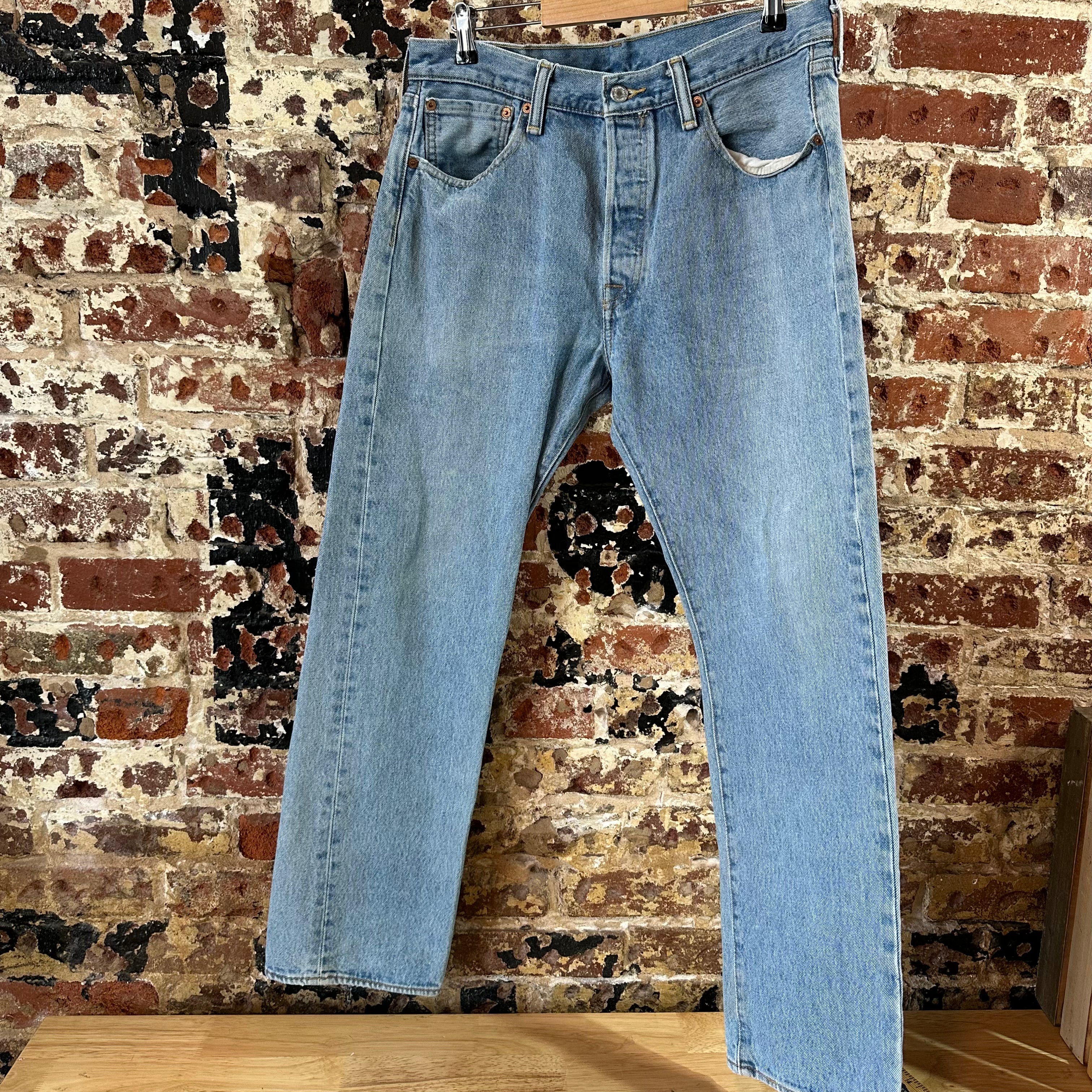 Levi's 501 Mens 33x30 Blue Jeans