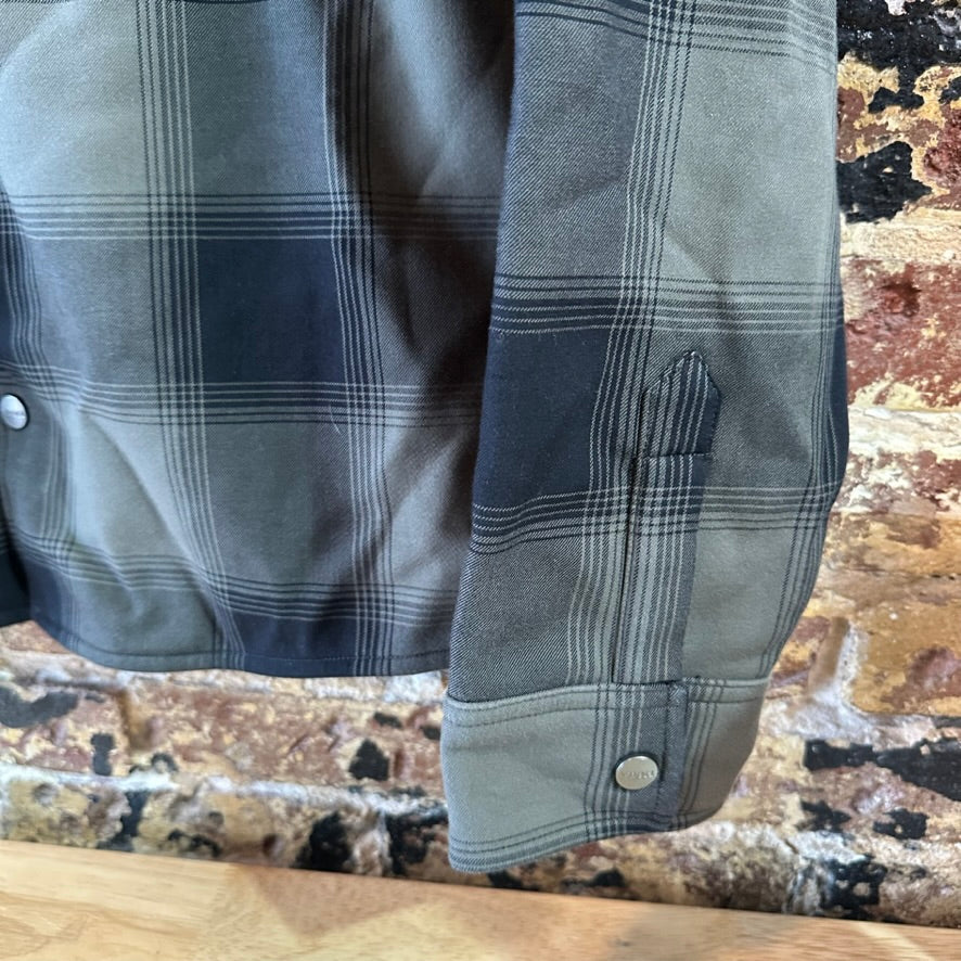 Vuori Men's Large Flannel Button Shirt