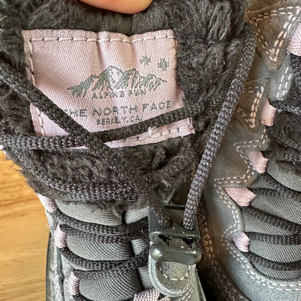 The North Face Snow Winter Boots Girls size 10 Gray Black Waterproof