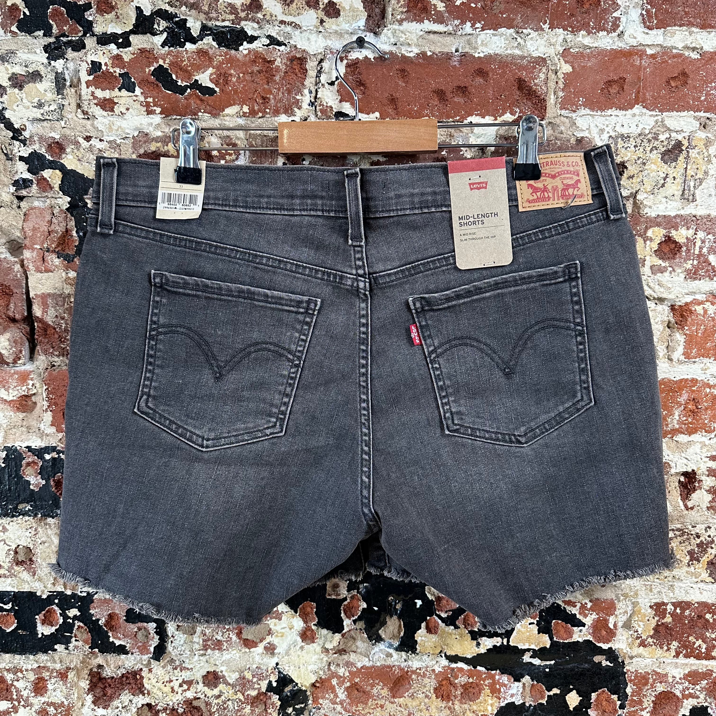 Levi's Black Denim Jean Shorts Womens 33 NEW