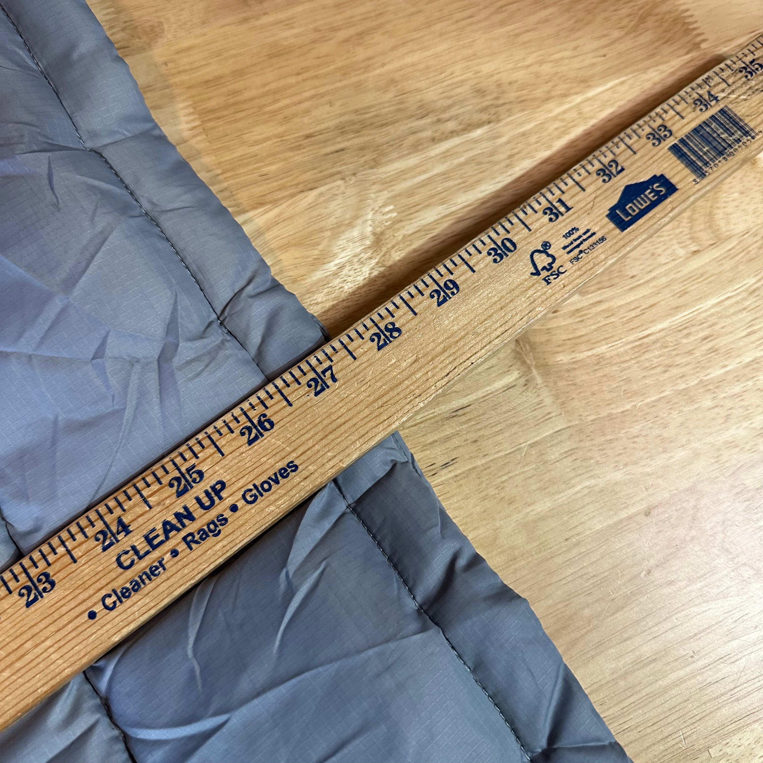 North Face 550 Men's Large Gray Vest
