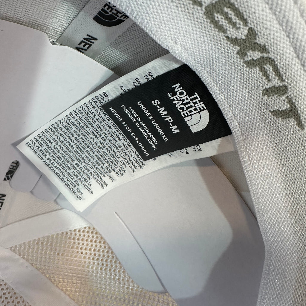 North Face S/M Fitted White Hat NEW
