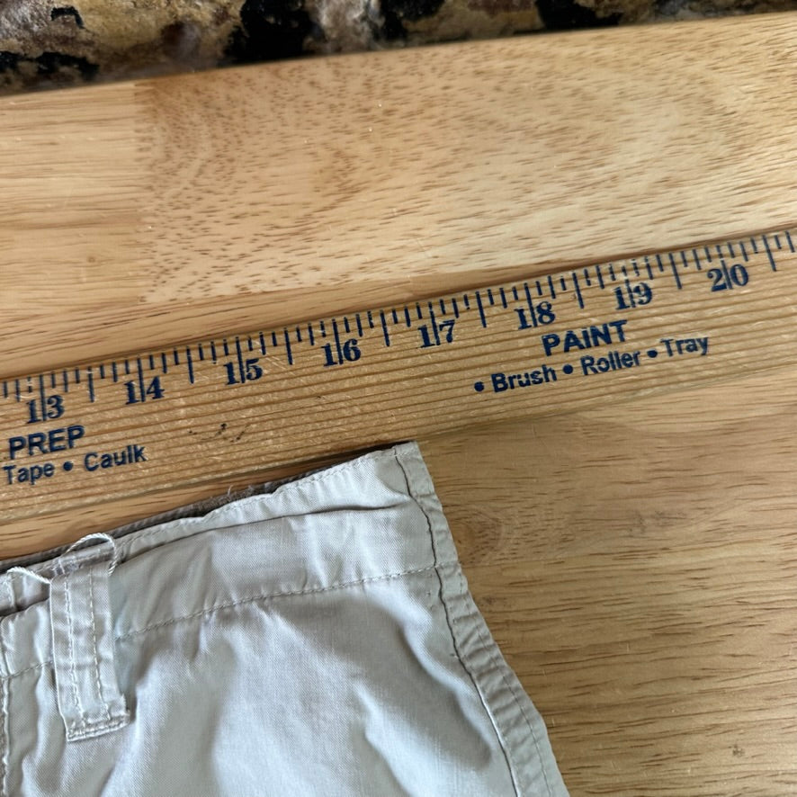 Columbia Womens 12 Tan Shorts
