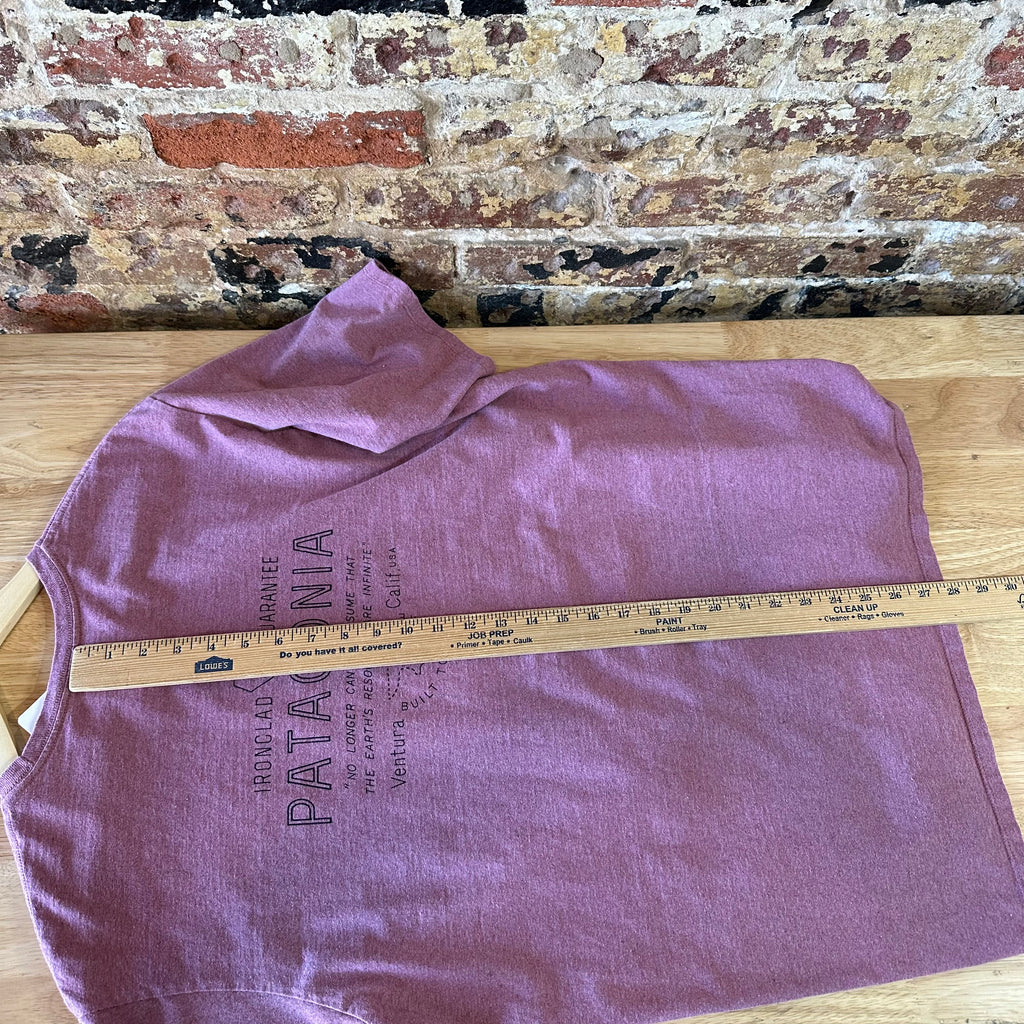 Patagonia Mens Shirt XL Regular Fit Iron Clad Guarantee Responsibili-Tee Purple