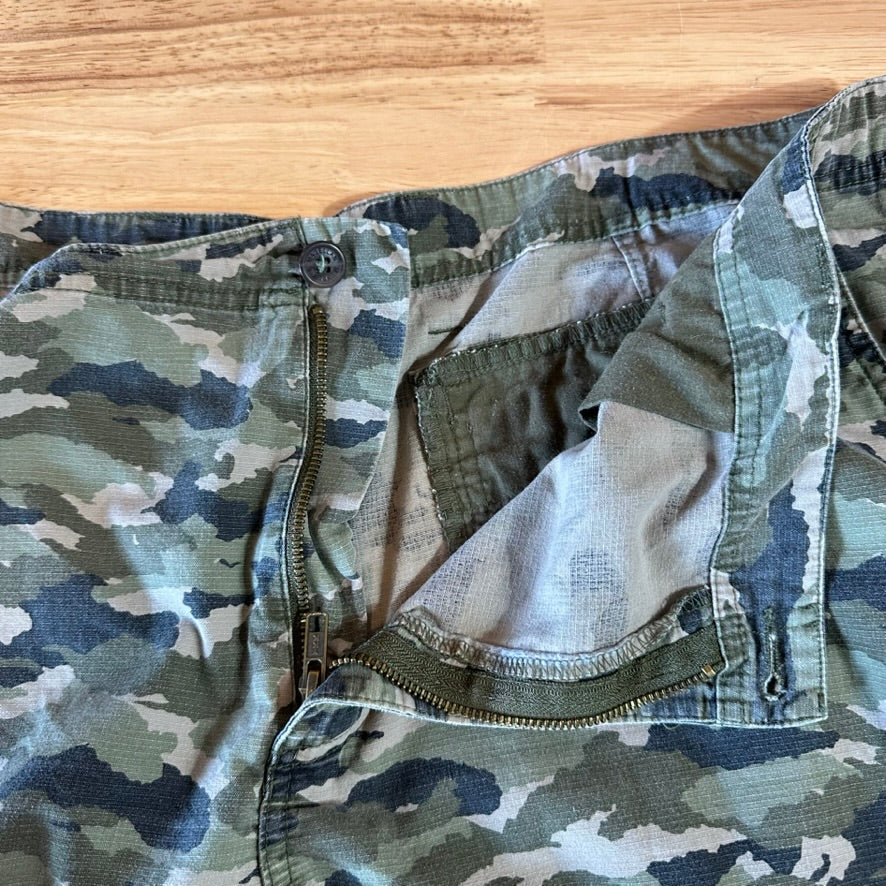 Magellan Camo Shorts Mens 42