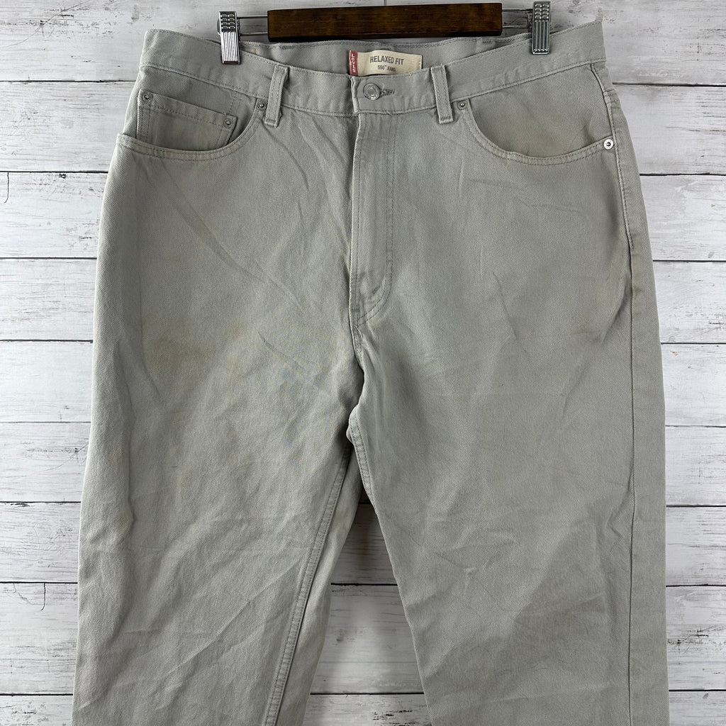 VTG Levi's 550 Jeans Mens 38x34 Gray Cotton Denim Relaxed Fit USA (36x31.5)