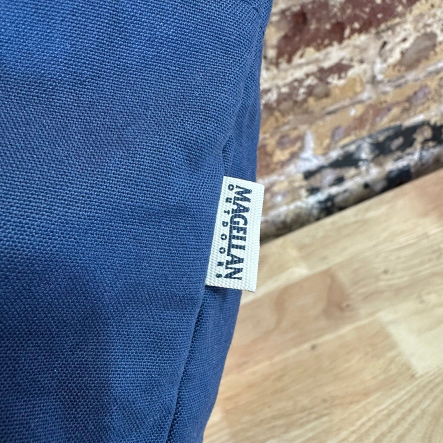 Magellan Outdoors Vest Men’s Medium Blue Tan Quilted Western Style Cowboy Snap