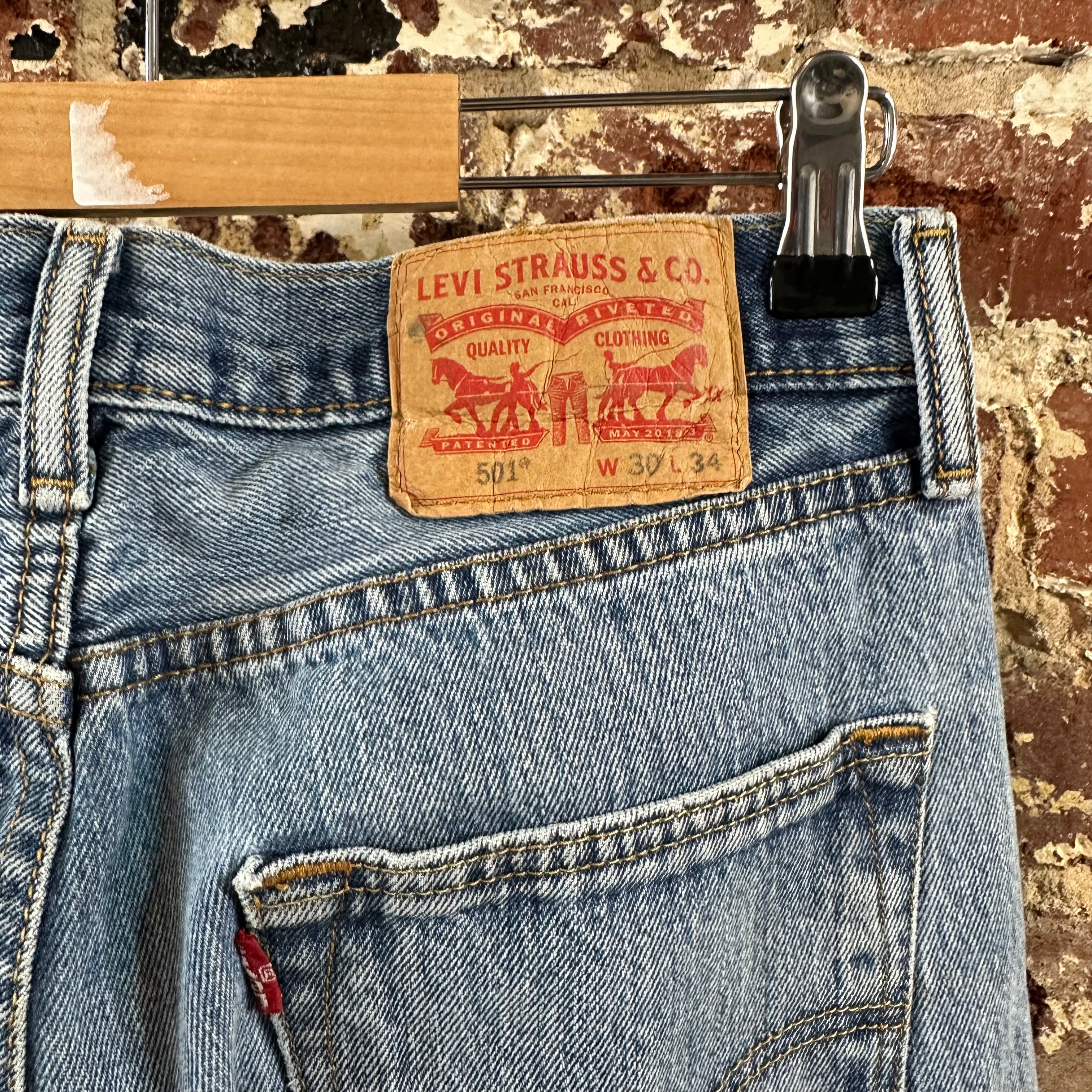 Levi's 501 Mens 30x34 Blue Jeans