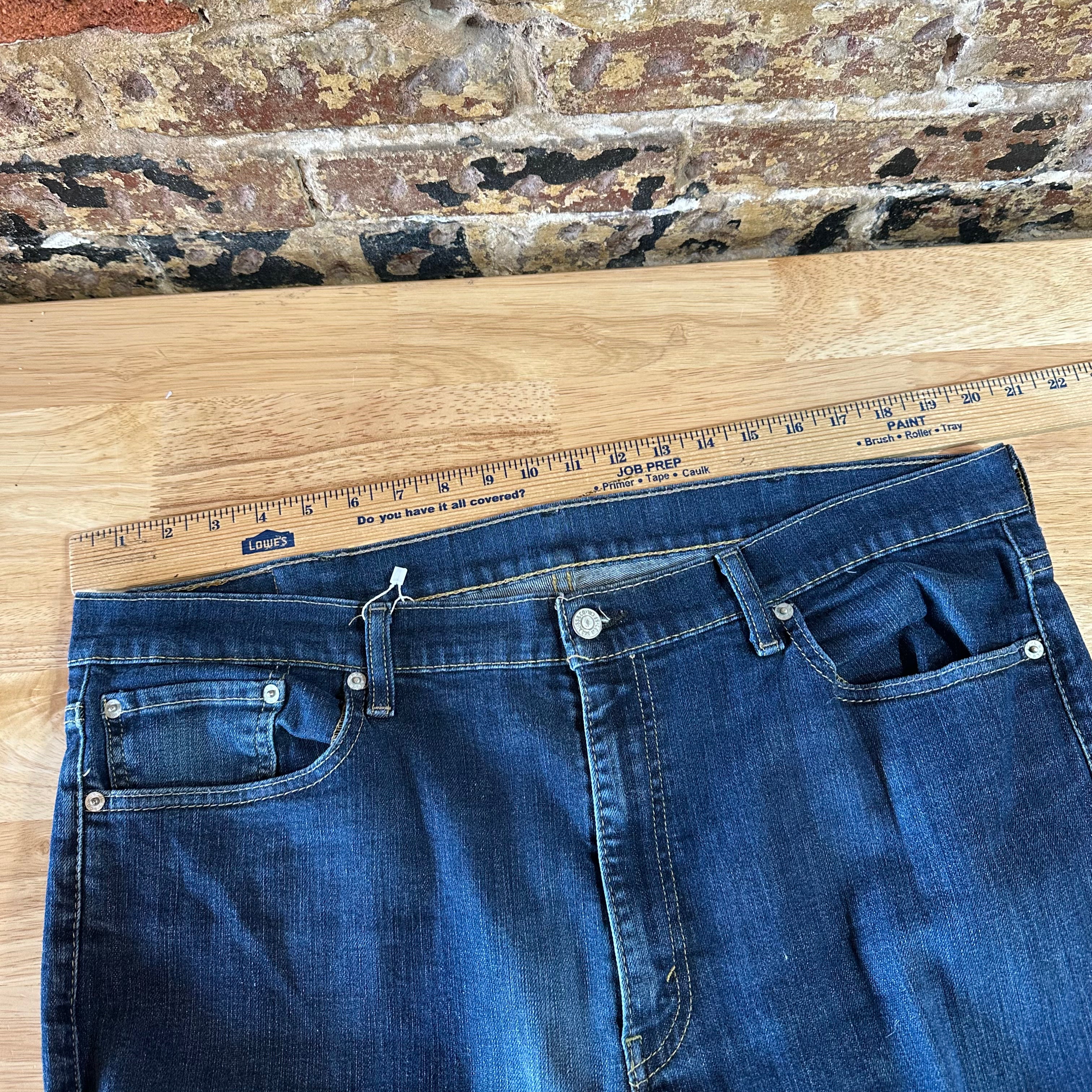 Levi's 513 Mens 38x32 Blue Jeans