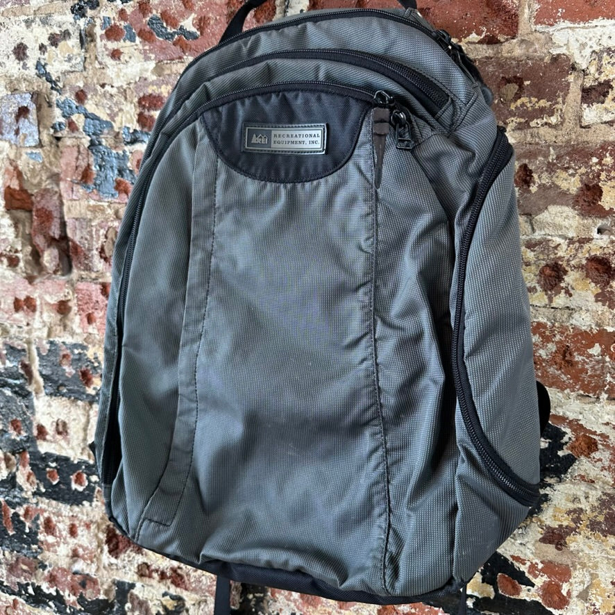 REI Hiking Backpack Black Gray Laptop Daypack Trail Bag Unisex Business