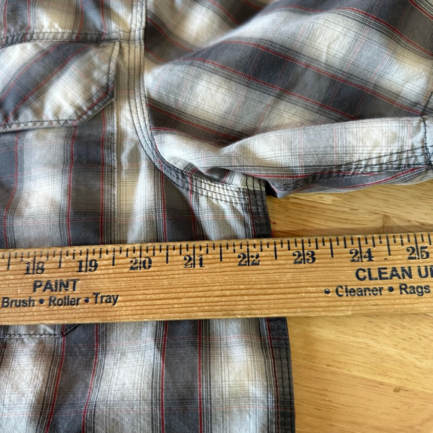 Carhartt Mens Medium Button Up