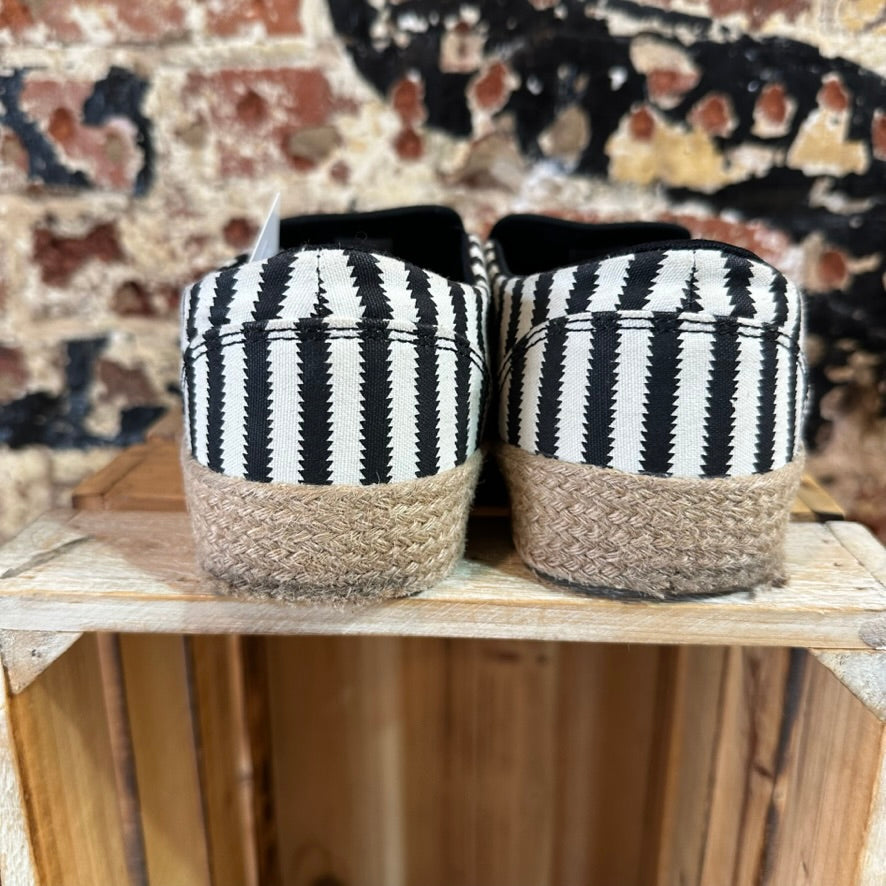 Vans Womens 11 Shoes