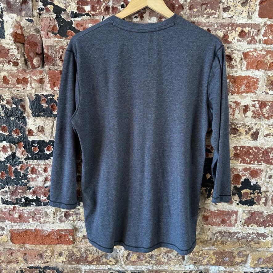Under Armour Project Rock Henley Shirt Med Gray 3/4 Sleeve HeatGear Blood Sweat