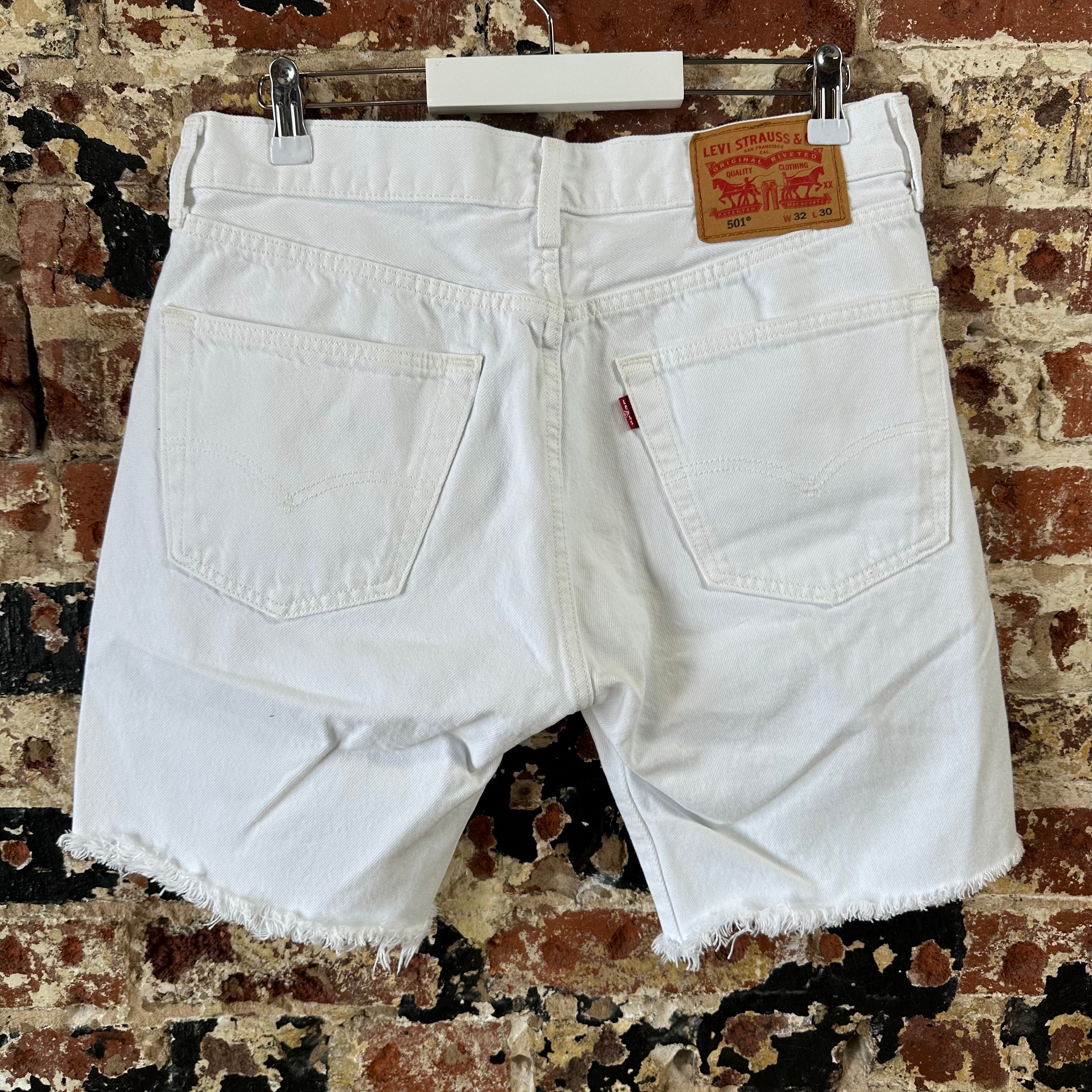 Levi's Cut off Jean Shorts 32