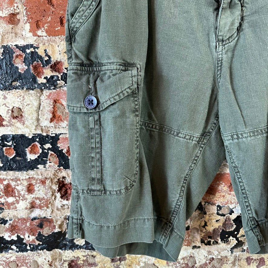 Robert Graham Mens 34 Green Shorts