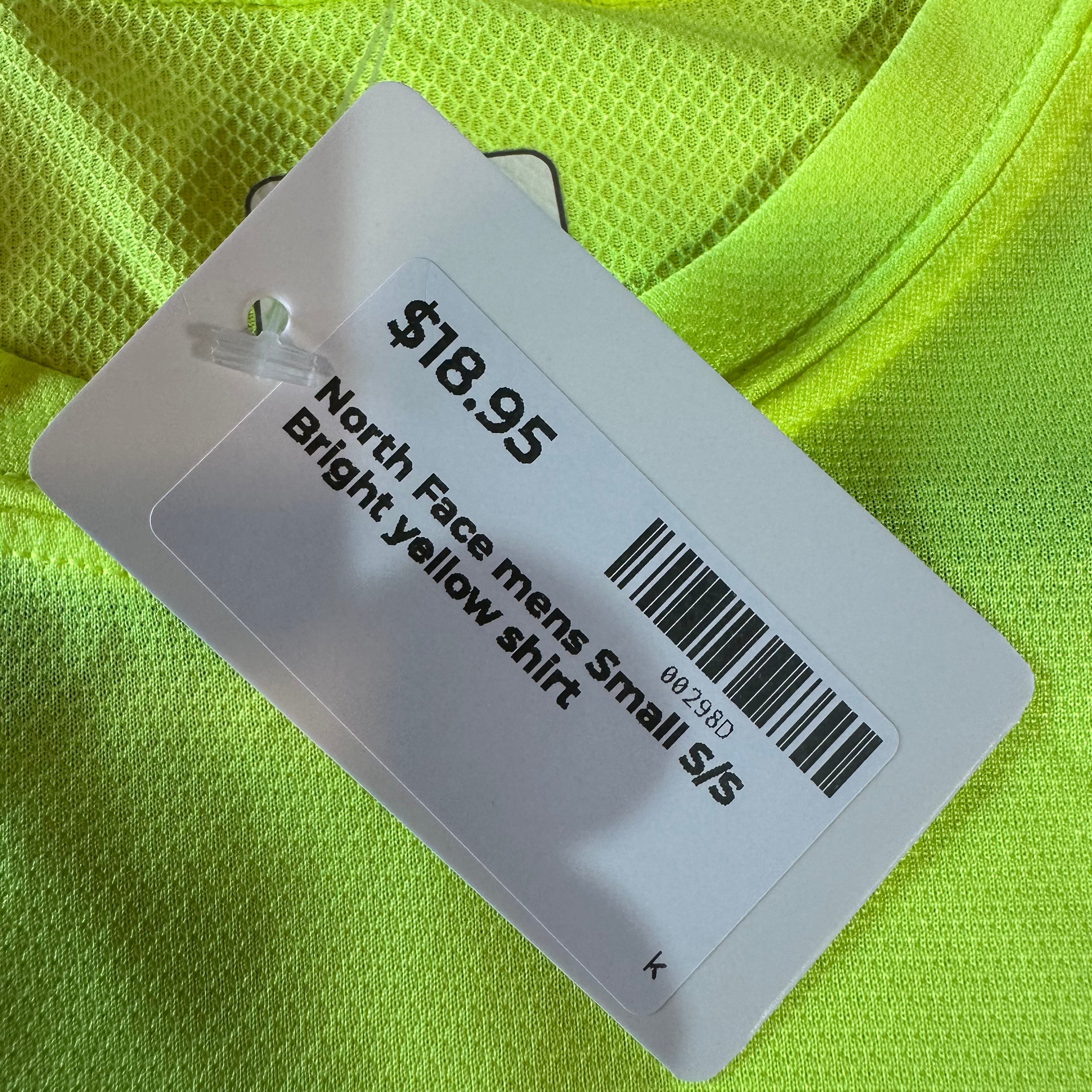 North Face Small S/S Green T-Shirt