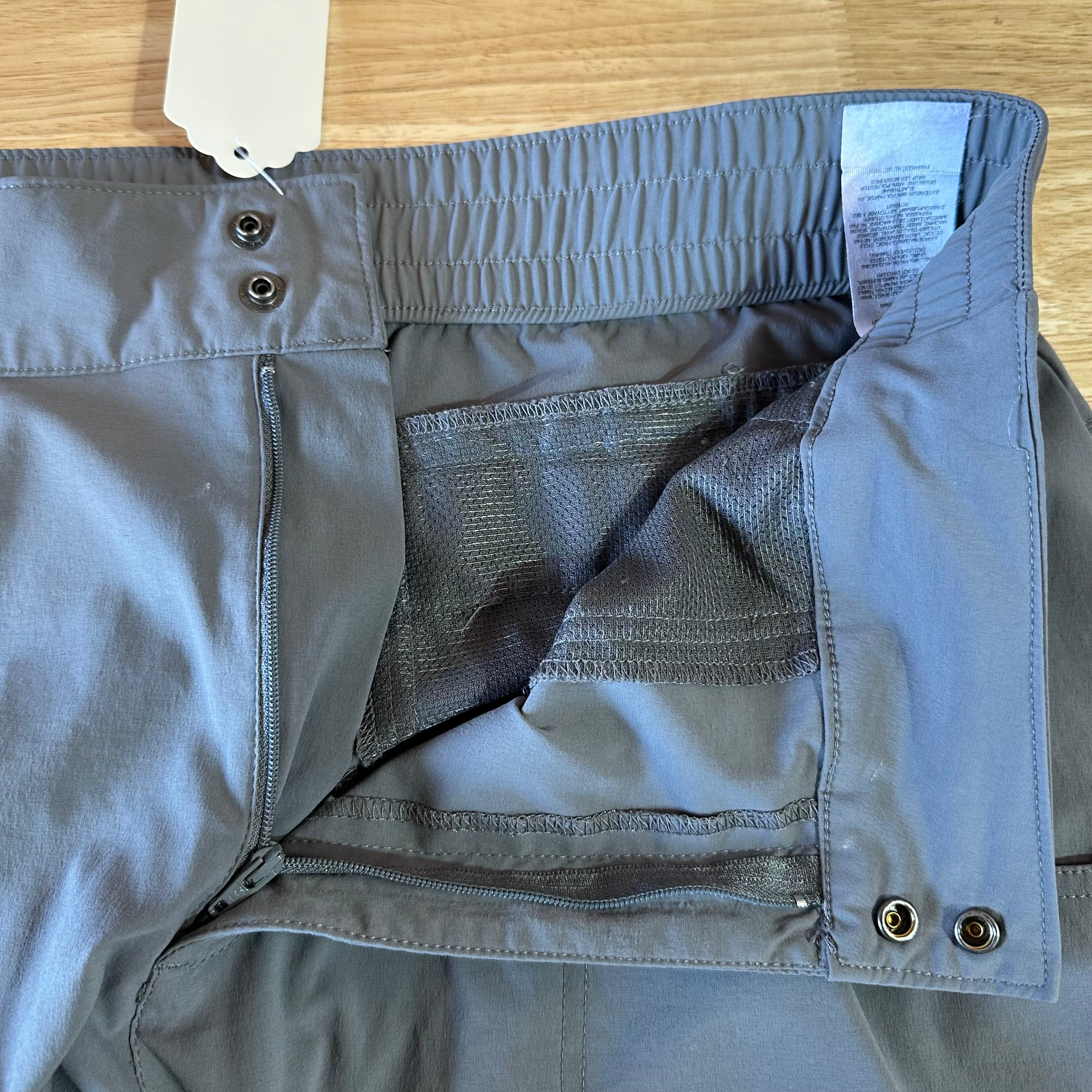 Columbia Pants Womens 16 Gray pants 35x31" Hiking outdoor Roll Tab