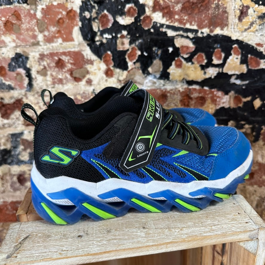 Sketchers Light Up Shoes youth 3