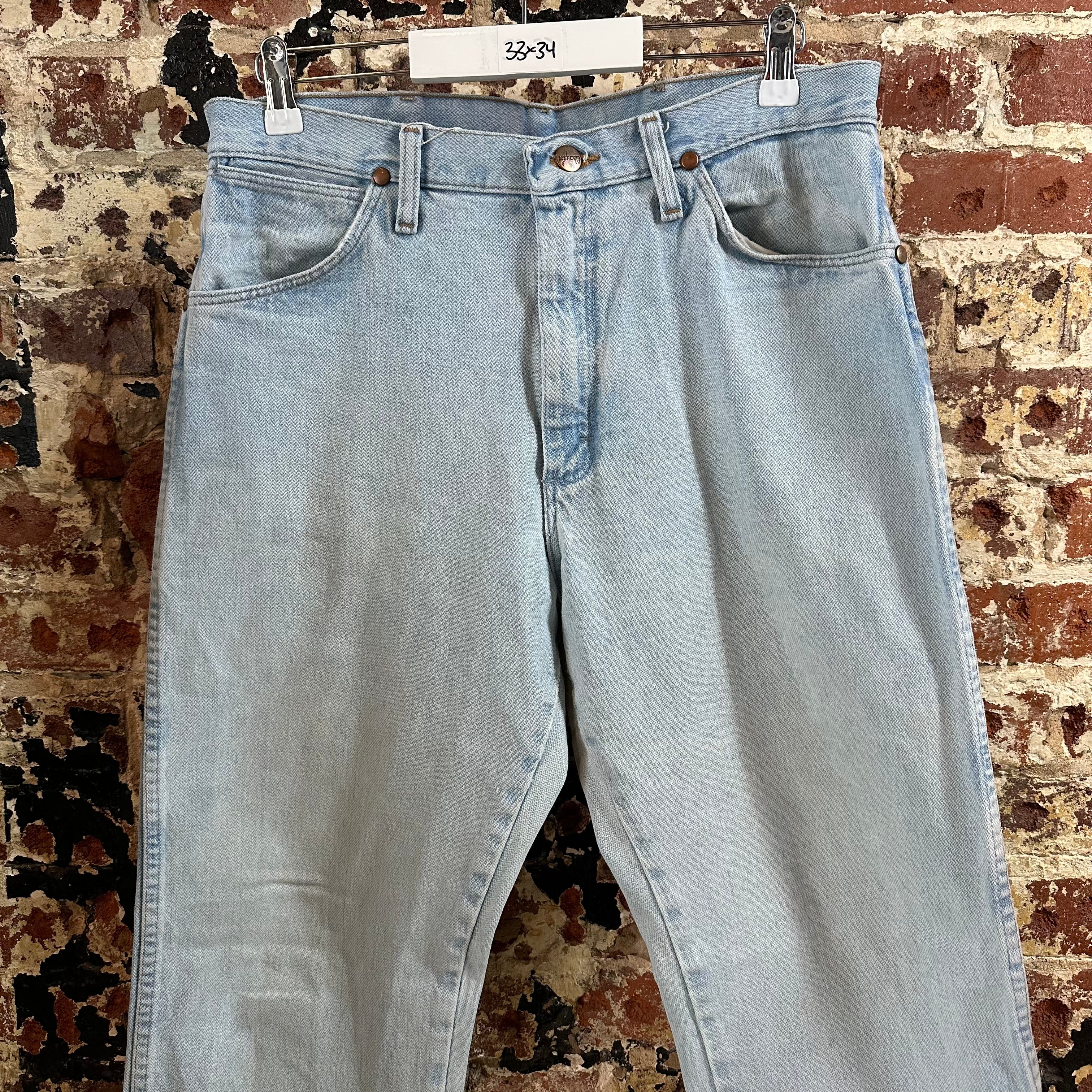 Wrangler Mens 33x34 Light Blue Jeans