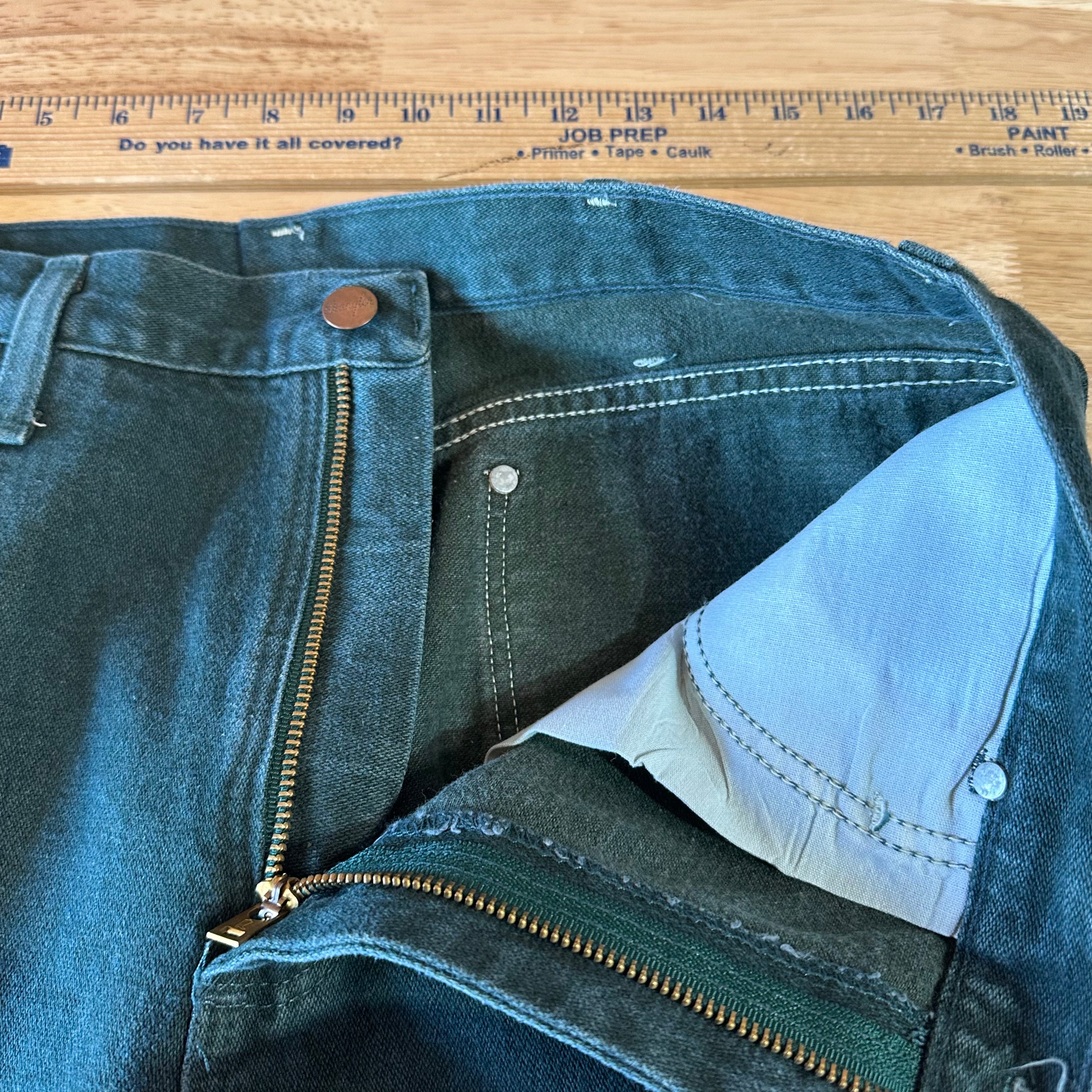 VTG Wrangler Mens Green Denim Pants Sz 34x30 Jeans Straight Leg Made in USA 936