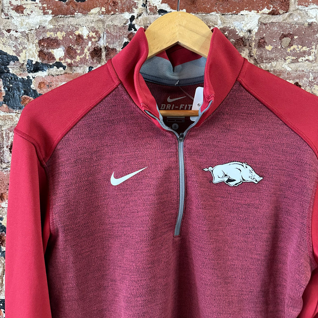 Nike Dri-Fit Arkansas Razorbacks 1/4 Zip Pullover Men’s Small Red Long Sleeve