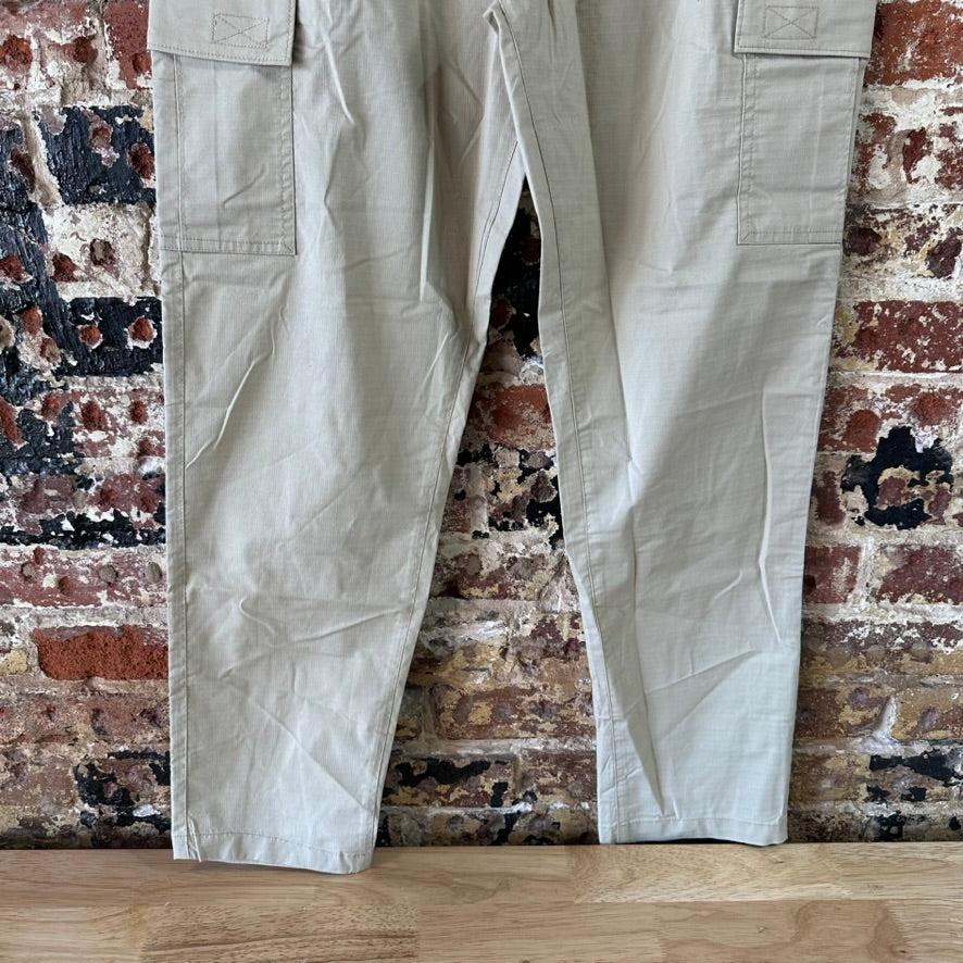 prAna Cargo Pants Mens Medium Tan Tapered Leg NEW NWT