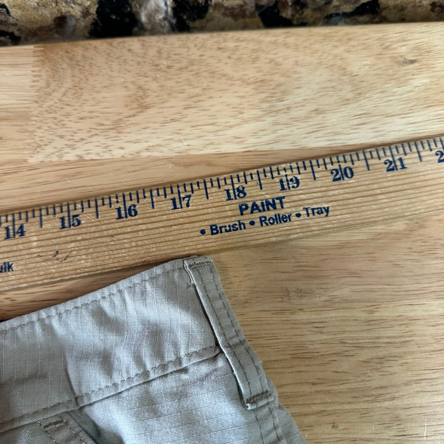 Carhartt Womens 14 Tan Shorts