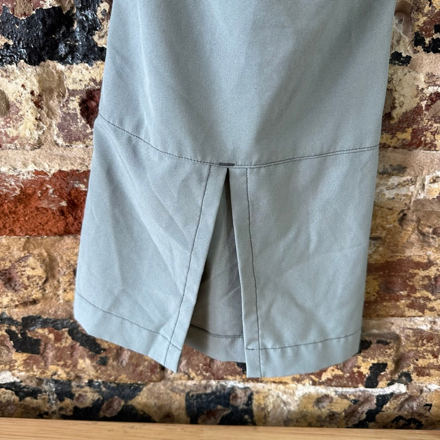 Patagonia All Out Womens 10 Bluish Gray Capris 33x23.5"
