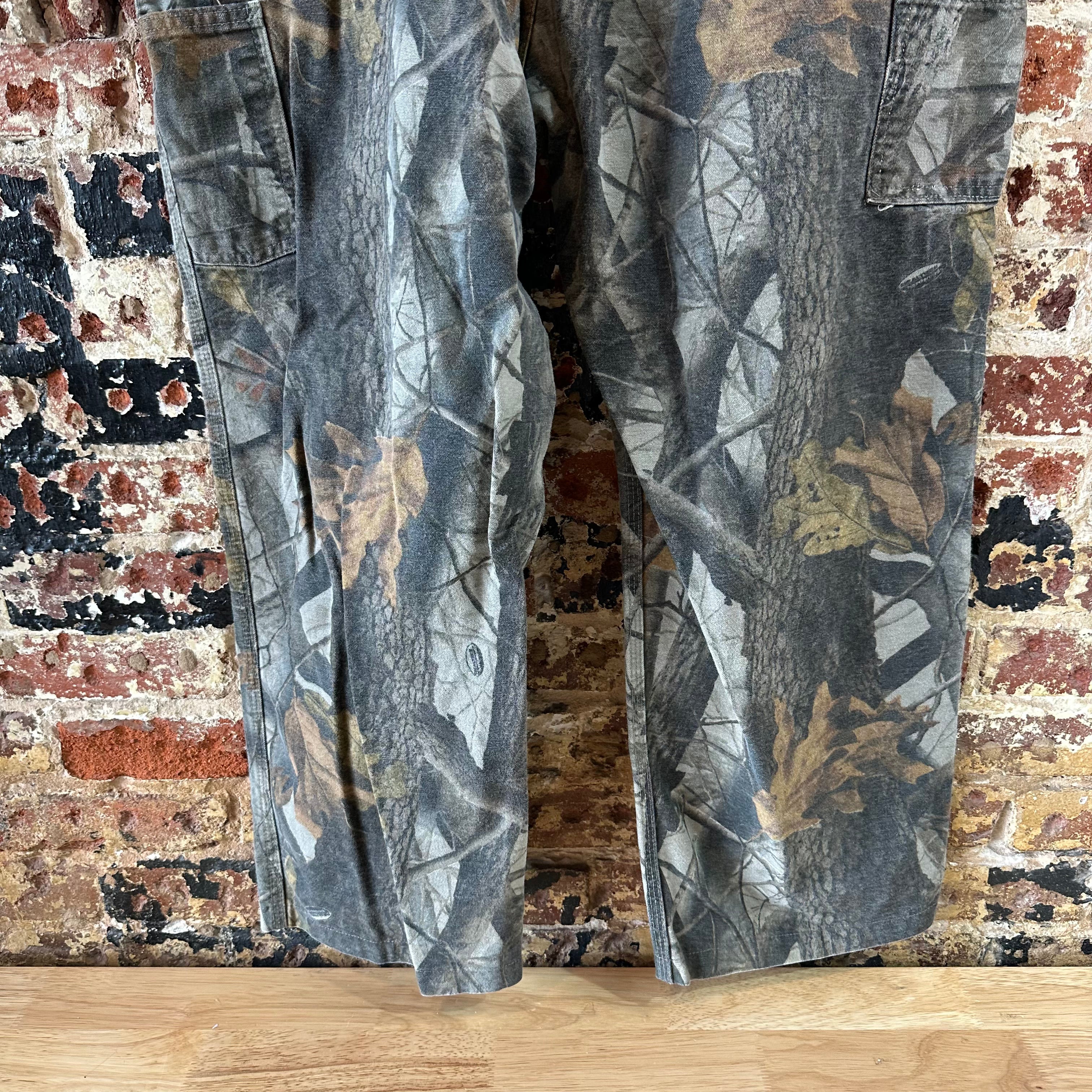 Carhartt Mens 42x28 Camo Pants