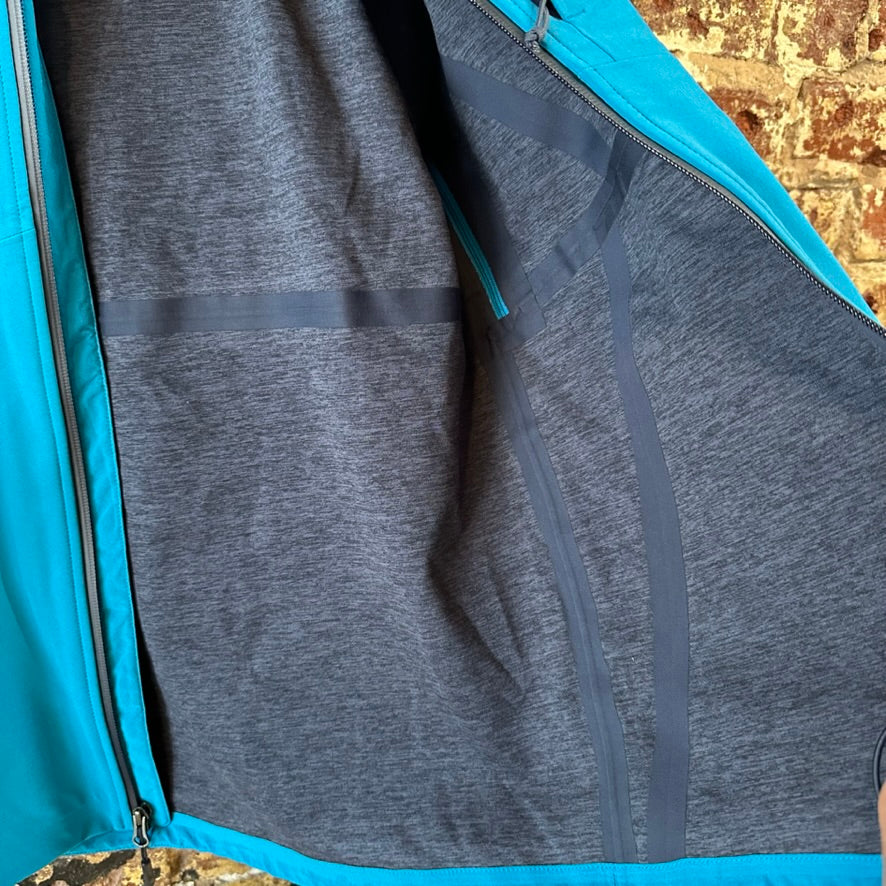 North Face Mens Small Apex Goretex blue Jacket