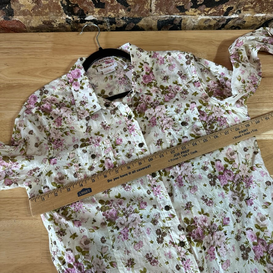 Ariat Womens Large Button Up