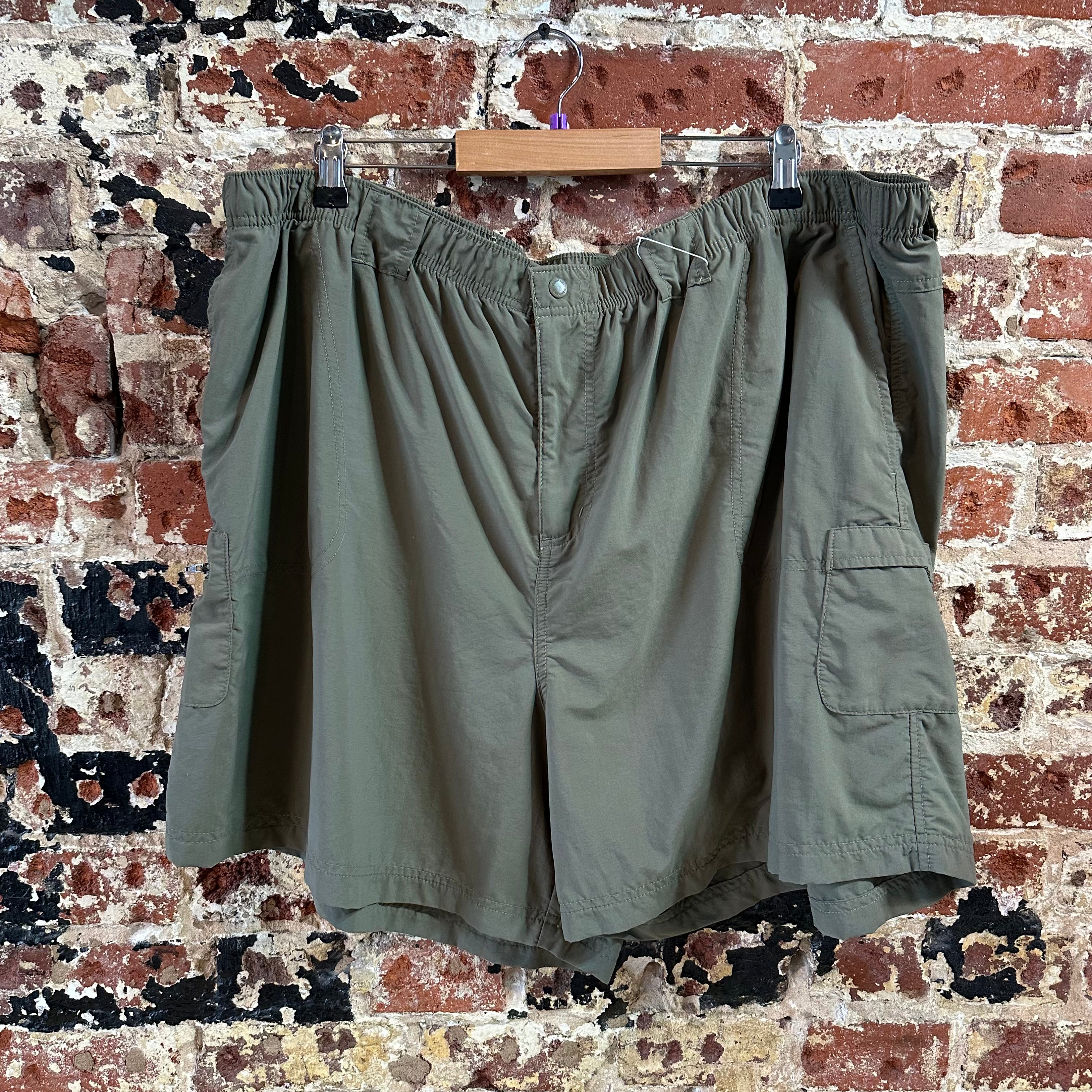 Columbia Mens 3XL Green Shorts