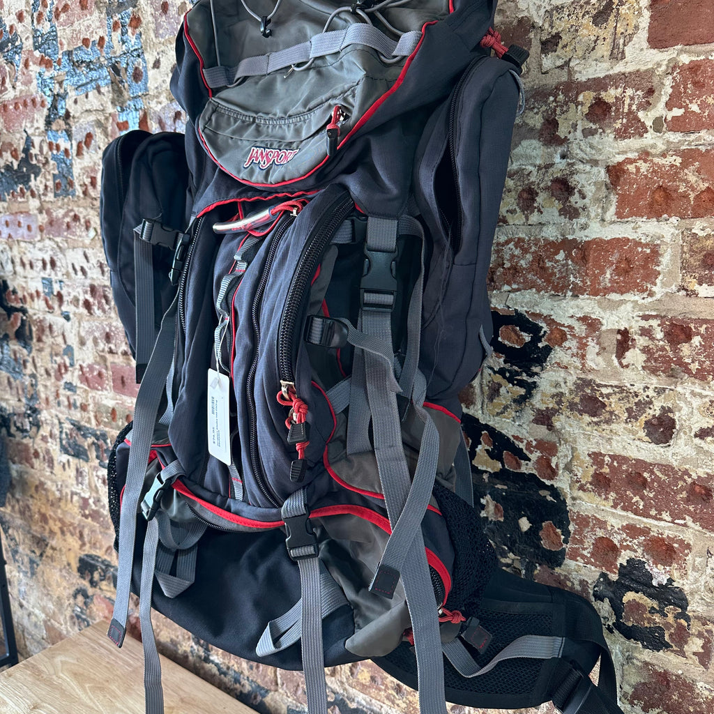 jansport alaska backpack Right Pack What else could you need from the SuperBreak? Jansport Alaska 100 Hiking Camping