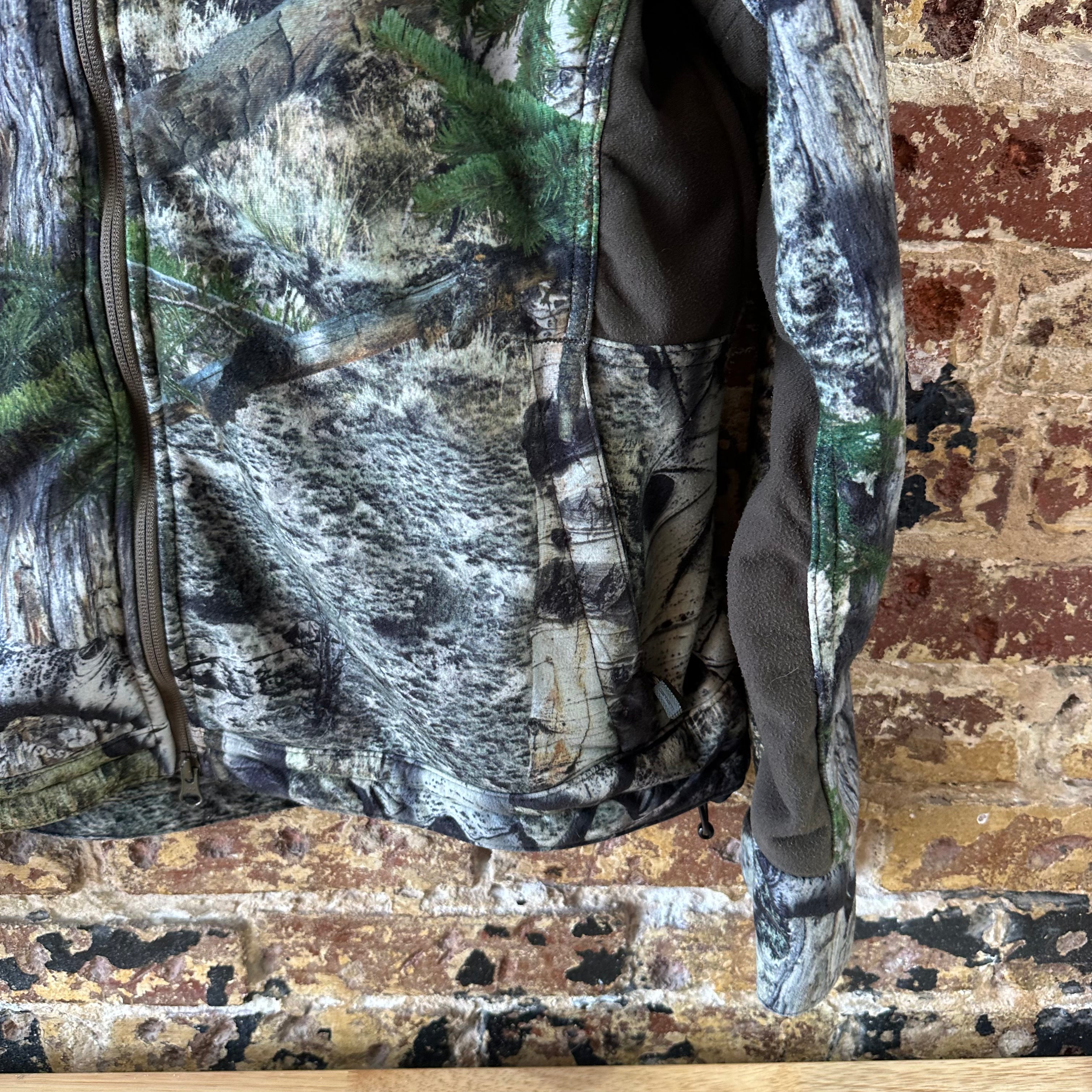 Carhartt Mens Large Camo Jacket