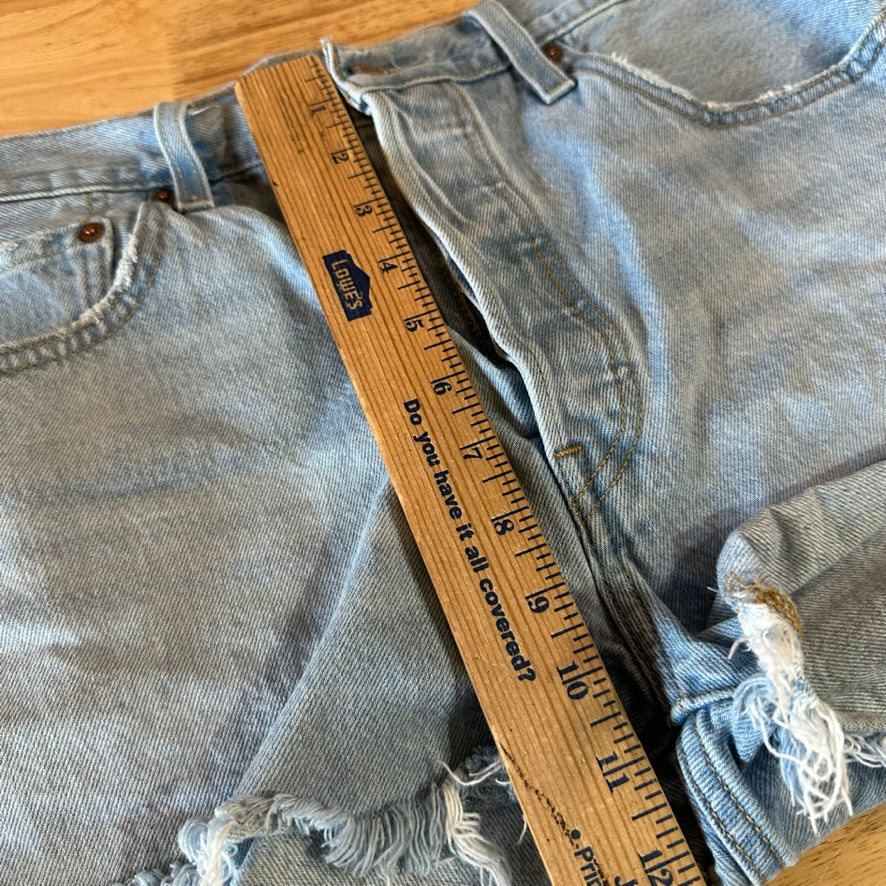 Levi's Cut Off Denim Jean Shorts Womens 31