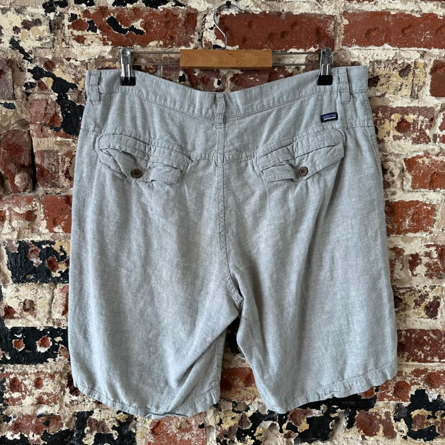 Patagonia Mens 34 Green Shorts