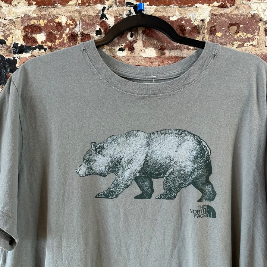 North Face Women's 2XL Short Sleeve T-Shirt