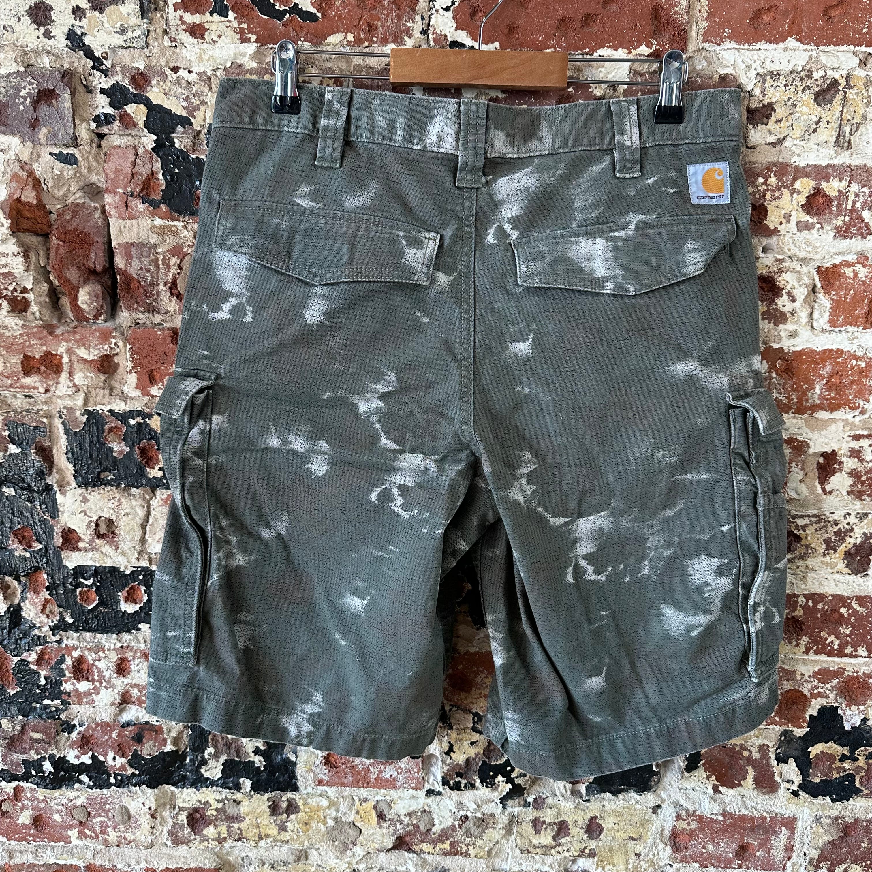 Carhartt CAmo Cargo Shorts Mens 34