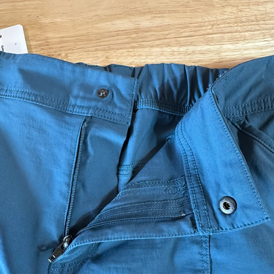 Duluth Womens 14 Blue Shorts