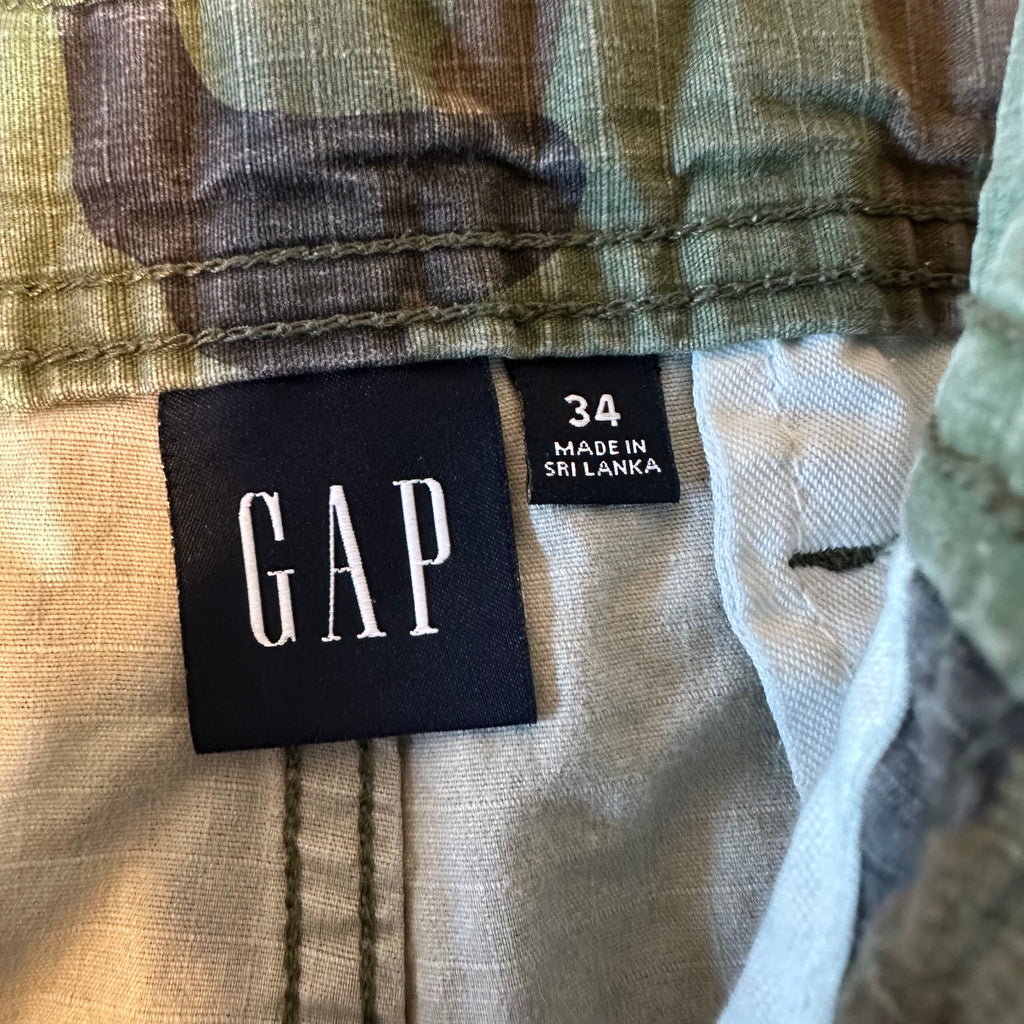 Gap Khakis Shorts Men’s 34 Camouflage 100% Cotton Cargo Shorts heavy