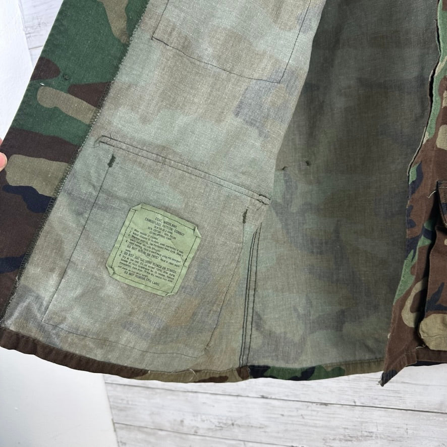 US Army Jacket Mens Medium Regular Woodland Combat Coat Shirt