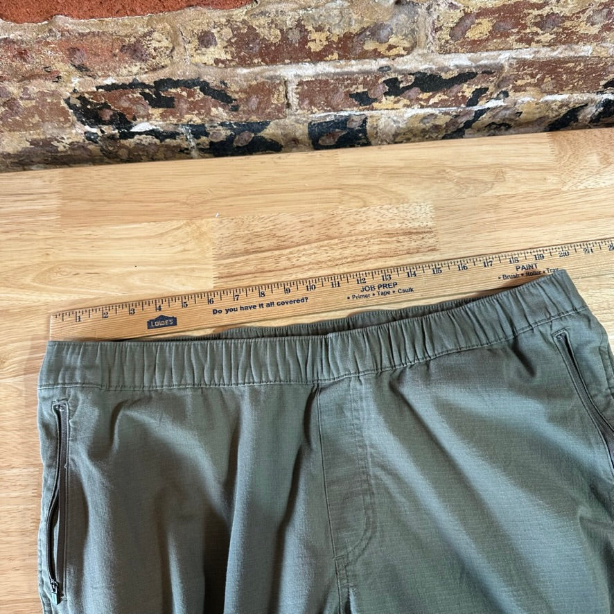 Carhartt Green Pants Womens XL