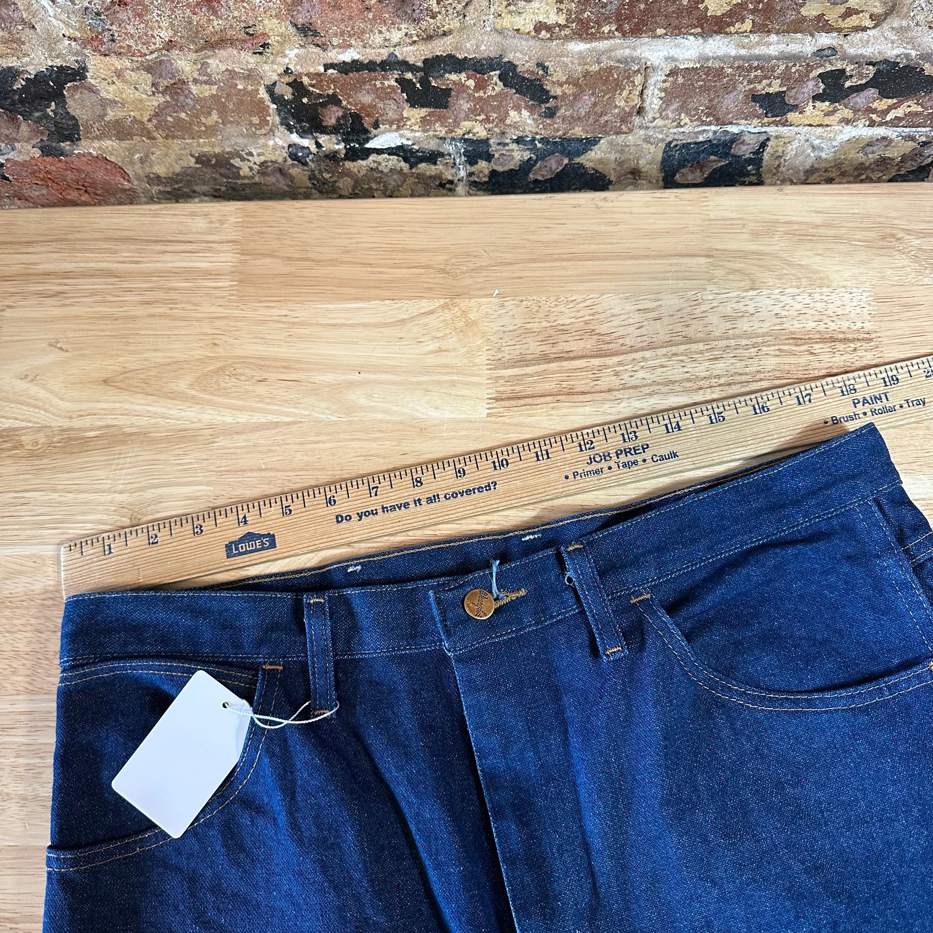 Wrangler Mens 36x32 Blue Jeans