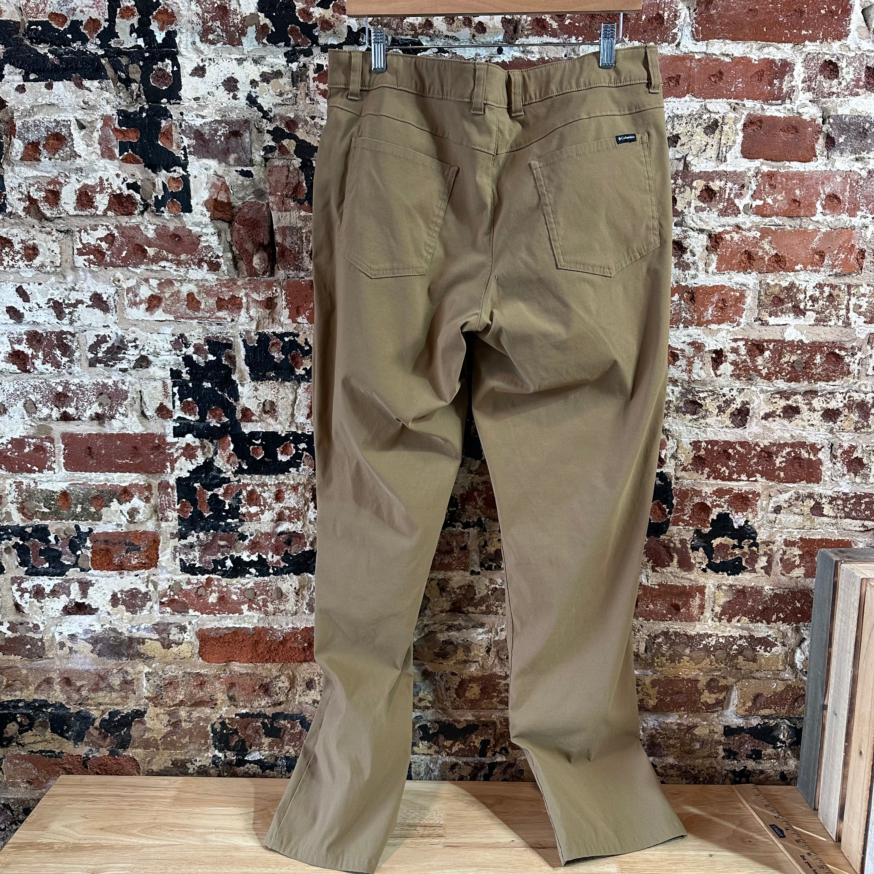 Columbia Mens 34x32 Brown Pants