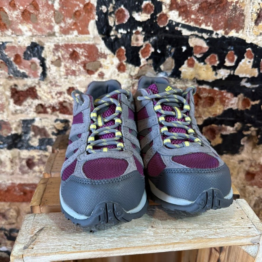 Columbia Hiking Boots youth 4