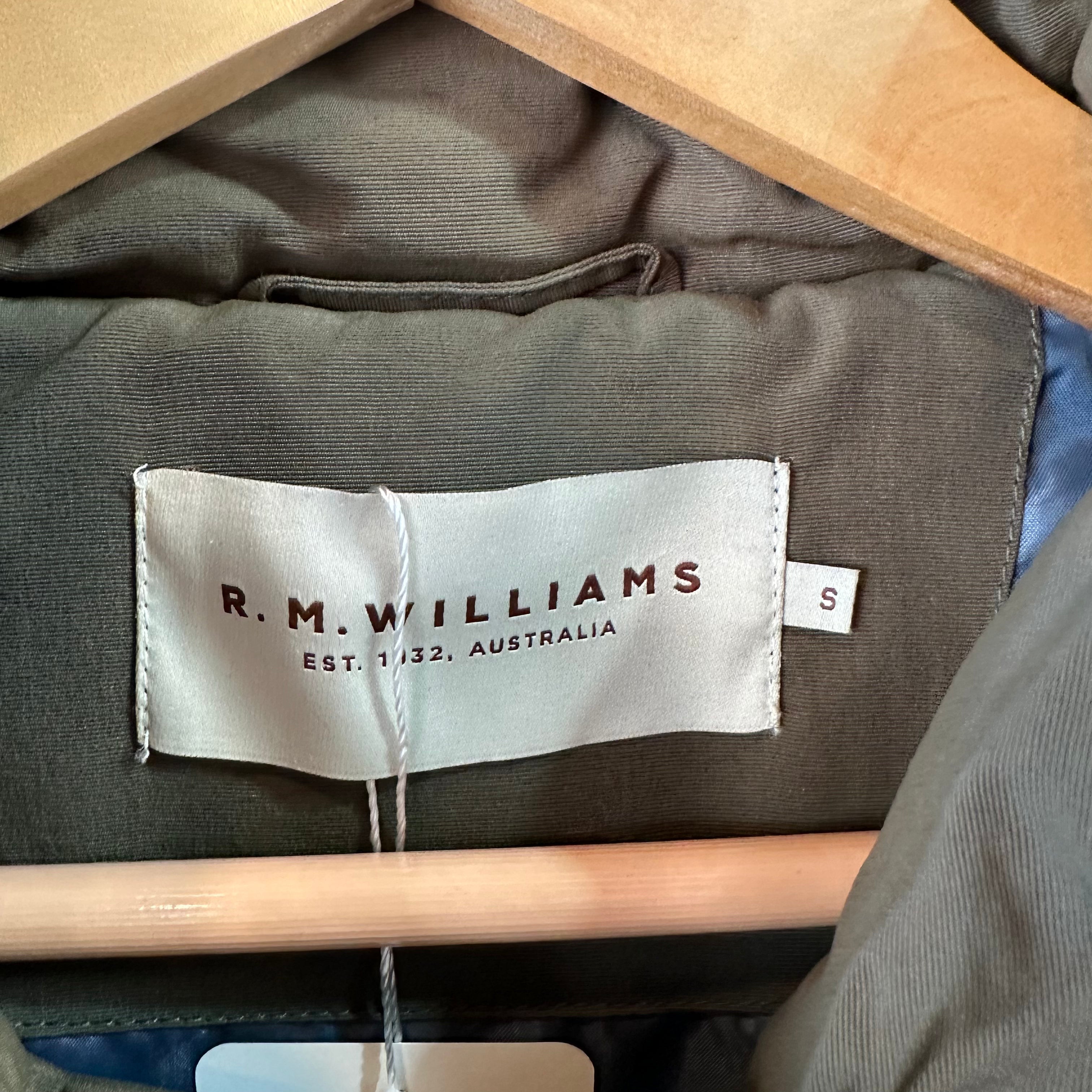 RM Williams Vest Mens SMALL Green Puffer Sleeveless Full Zip winter warm Size S