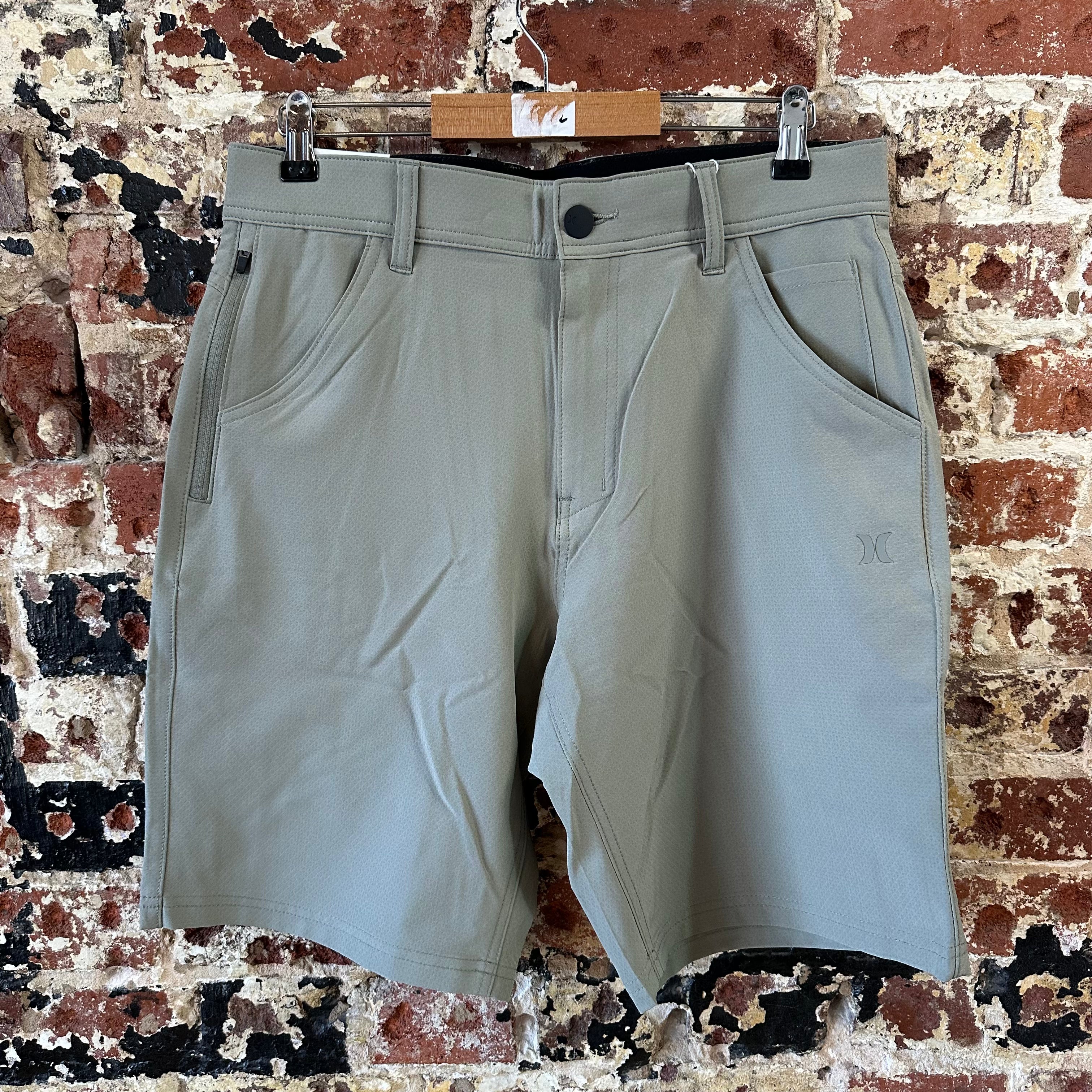Hurley Shorts Mens 30 NEW