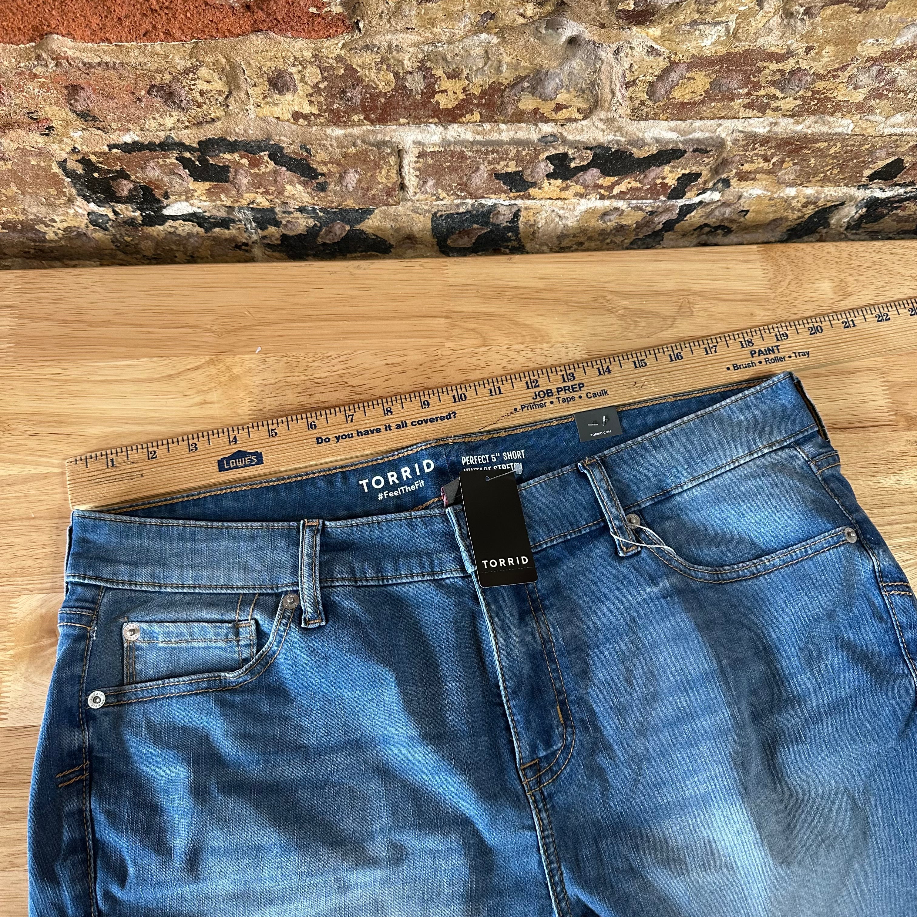 Torrid Sz 14 Denim Perfect 5" Shorts Blue Vintage Stretch NWT 38x5"