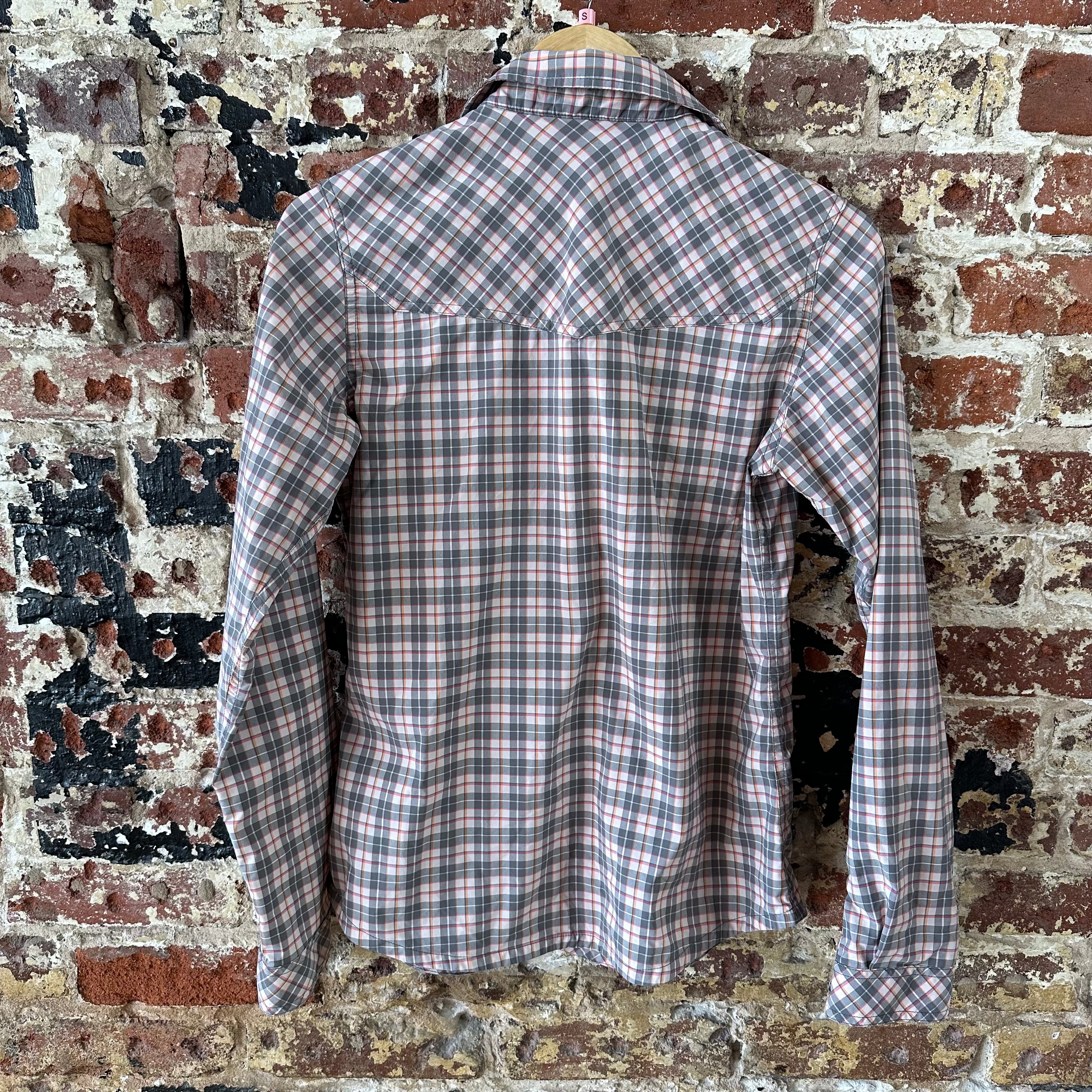Stio Pearl Snap Button Up Shirt Women’s Size Small Pink Gray Plaid Long Sleeve